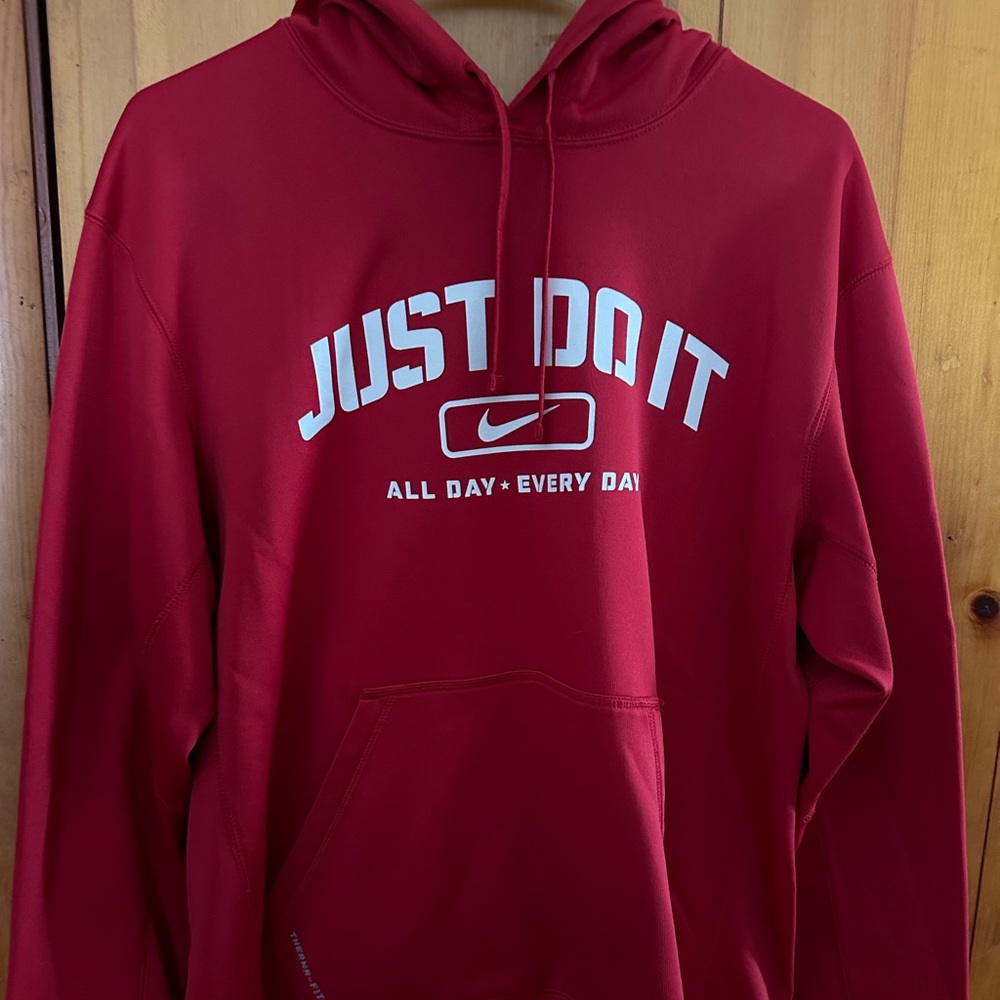 Nike Therma-Fit Sweatshirt (Red)